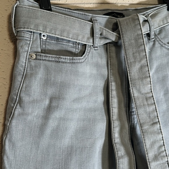 Banana Republic Gray Denim Jeans Tie High Waist Shorts Size 30 10P 10 Petite - Picture 12 of 14